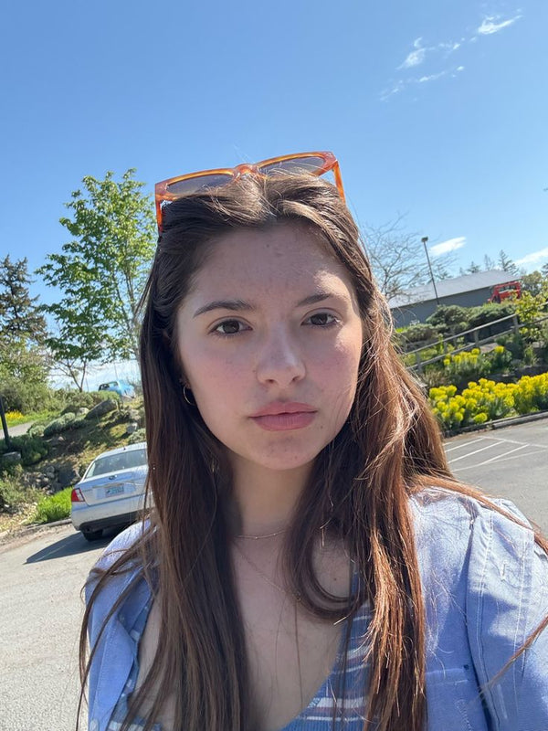 Victoria S.